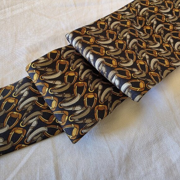 Gucci Vintage Silk Tie Horsebit Chain Print Brown Gold Italy 100% Silk - Picture 1 of 11